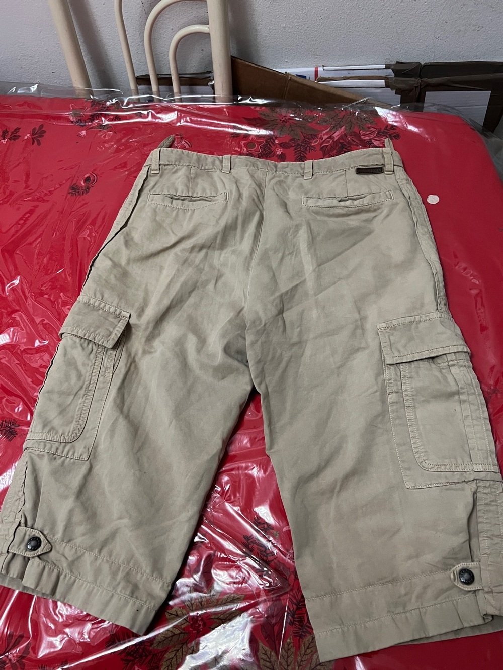 Prada Men’s  Vintage Beige Cargo Shorts Sz 34 EUC - Picture 6 of 10